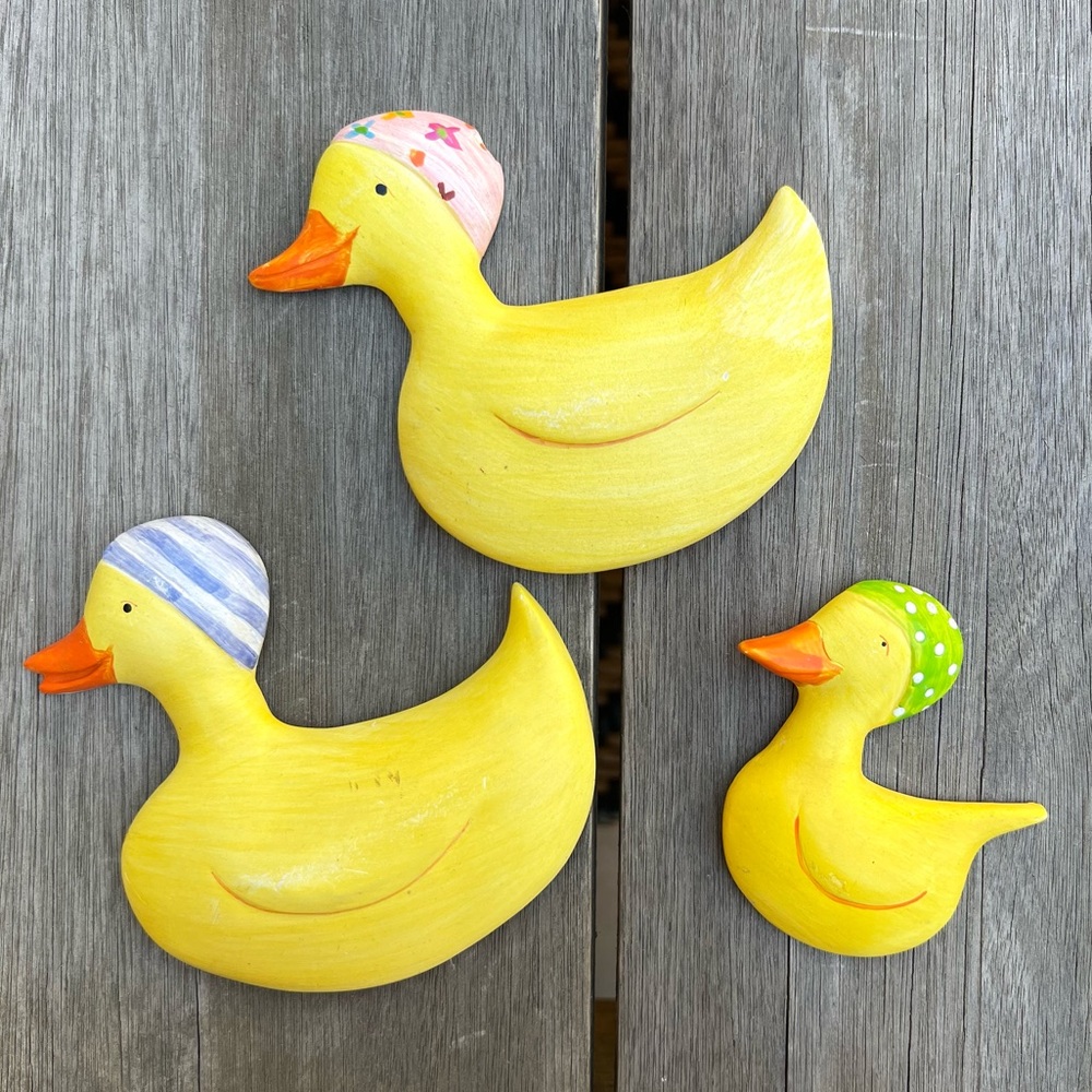 Vintage 2005 Debbie Taylor Kerman Chalkware Ducks Set of Three Wall Hangings